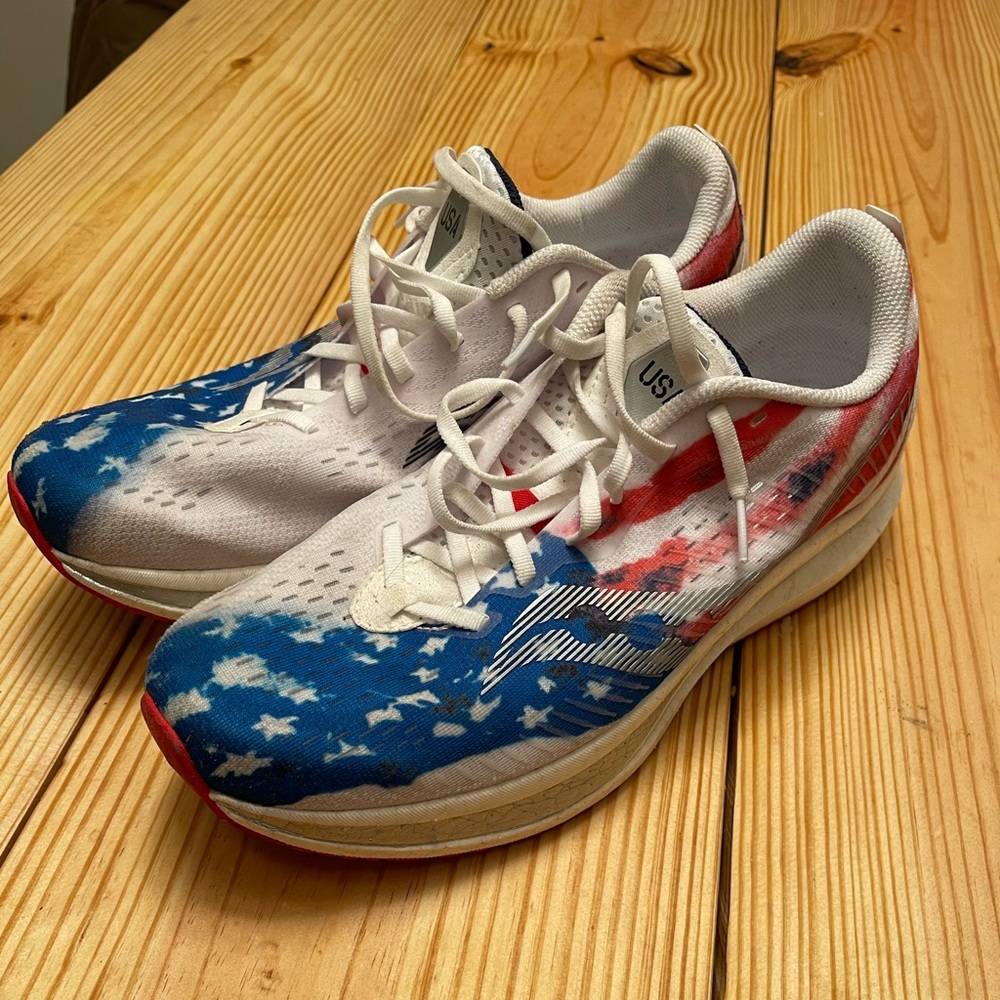 Saucony carbon plated running shoes…also AMERICA..these colors don’t run…
